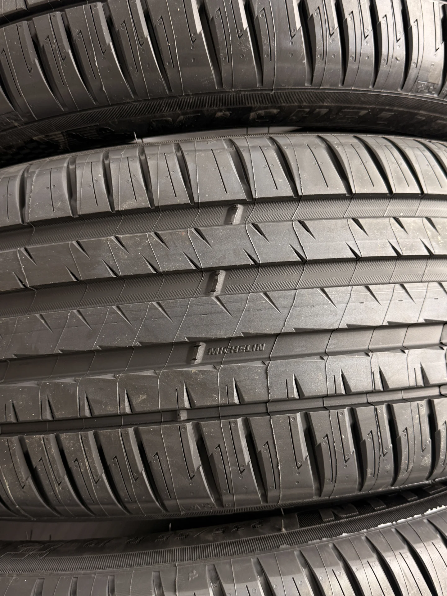Michelin Pilot Sport 4 SUV 235/55 R19 105 - миниатюра 2