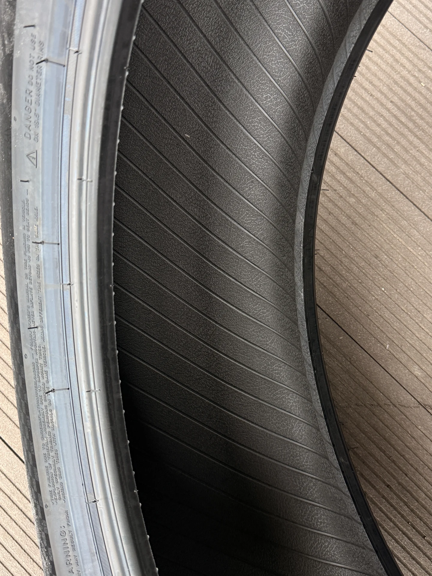 Michelin Pilot Sport 4 SUV 235/55 R19 105 - миниатюра 4