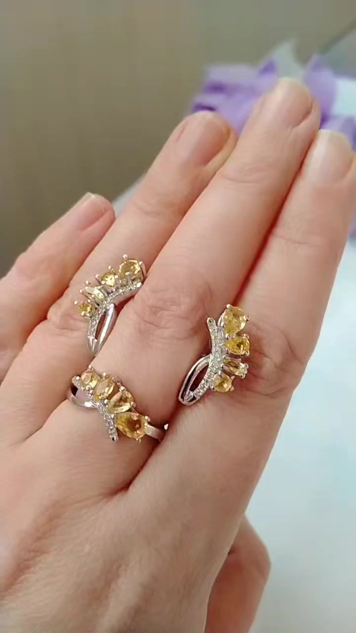 Серебряный комплект с цитринами - видео 1