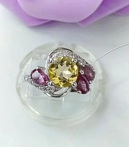 серебряное кольцо с цитрином и александритами - изображение 1