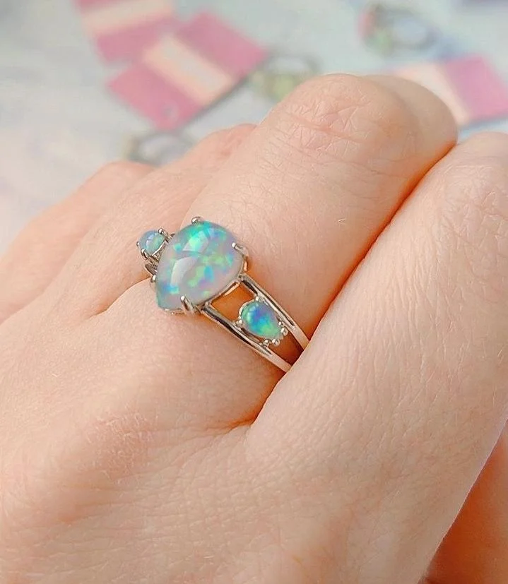 Серебряное кольцо с опалом - миниатюра 6