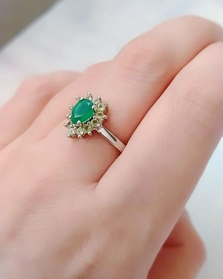 Серебряное кольцо с зелёным агатом и хризолитами - миниатюра 4
