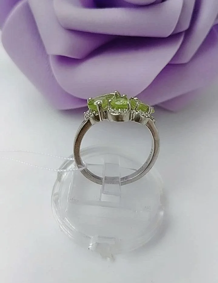 Серебряное кольцо с хризолитами - миниатюра 4