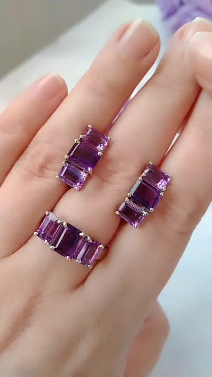 Серебряный комплект с аметистами - видео 8