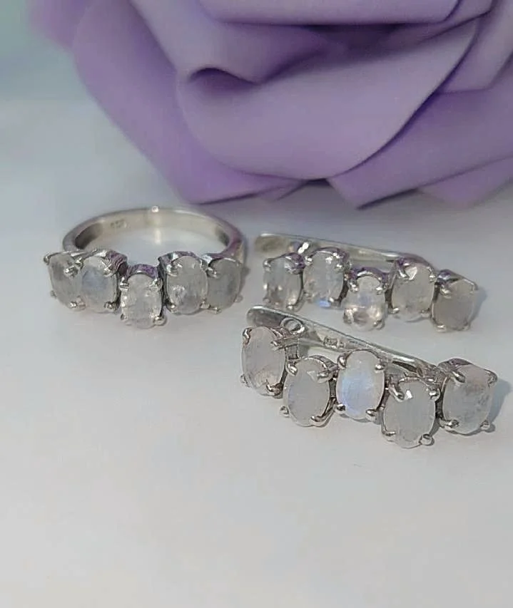 Серебряный комплект с лунными камнями - миниатюра 3
