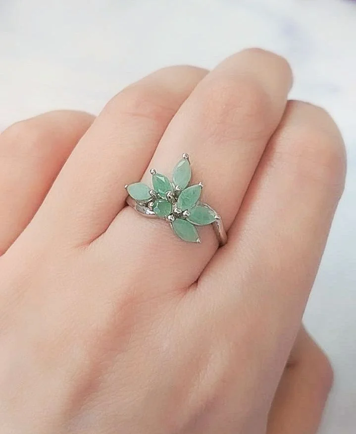 Серебряное кольцо с изумрудами - миниатюра 5