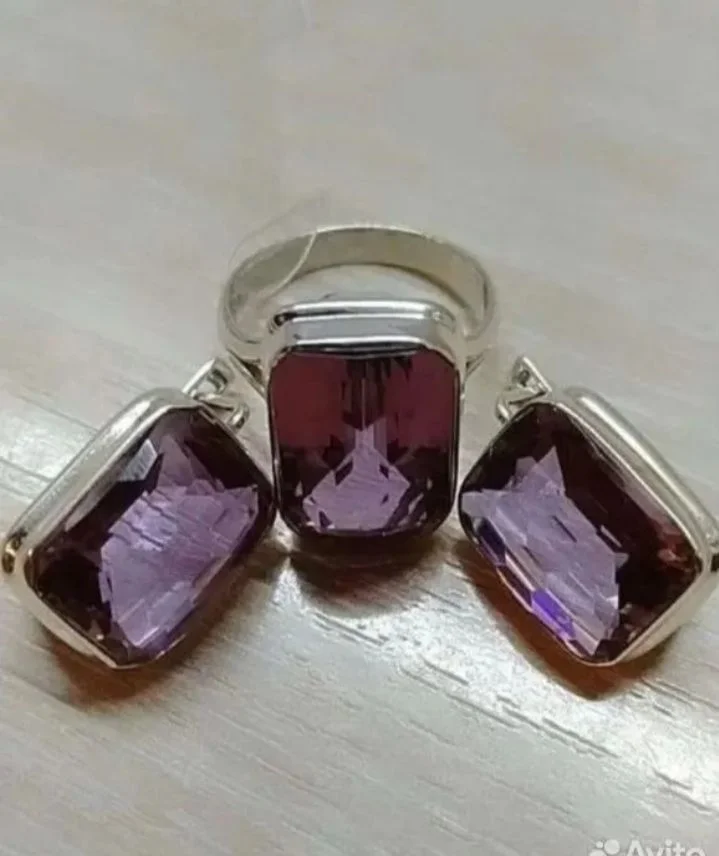 Серебряный комплект с александритами - изображение 1