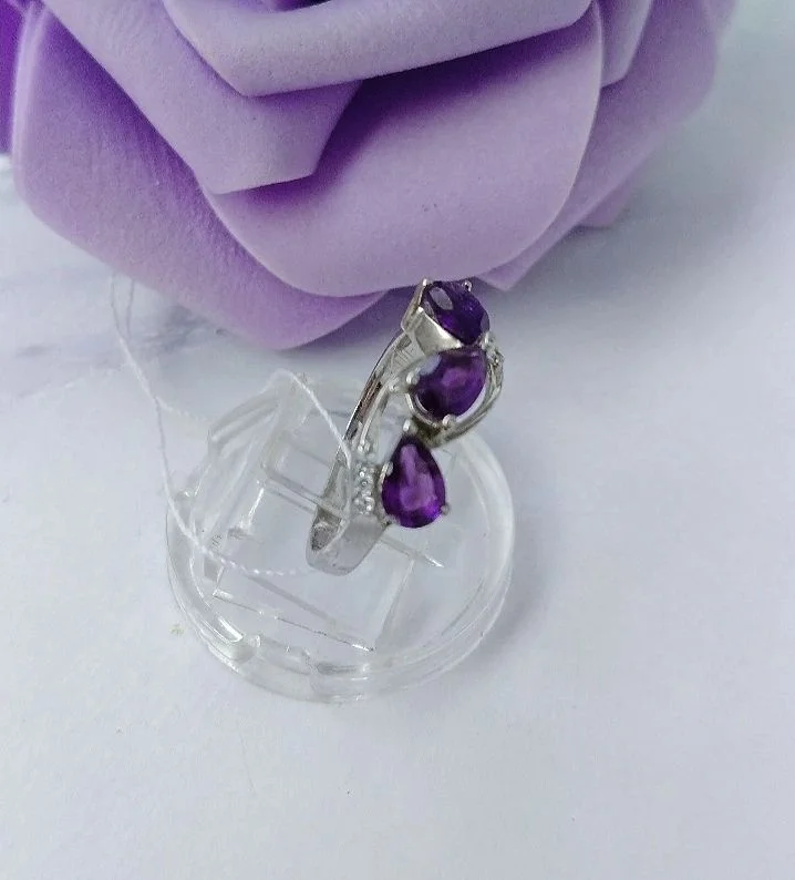 Серебряное кольцо с аметистами - миниатюра 2