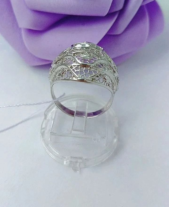 Серебряное кольцо с алмазной огранкой - миниатюра 3