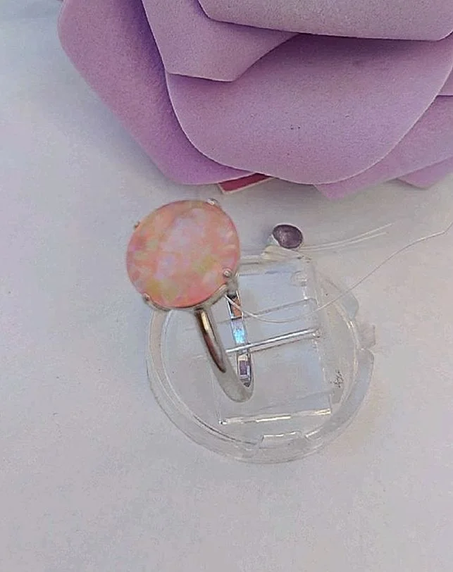 Серебряное кольцо с розовым опалом - миниатюра 2