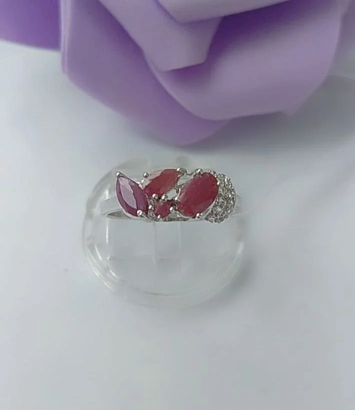 Рубины, серебряное кольцо,17,5 размер - изображение 1