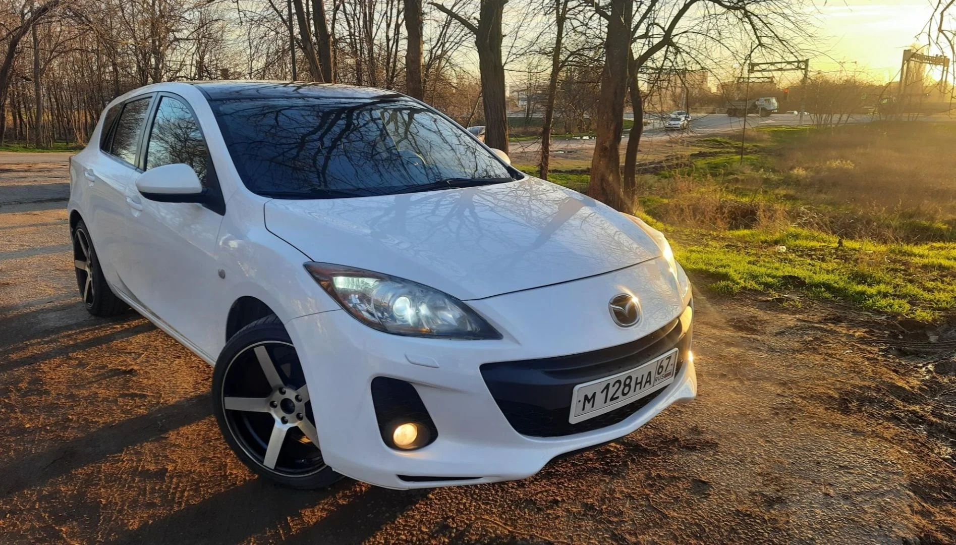 Mazda 3 - миниатюра 2