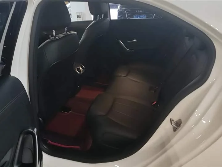 Mercedes-Benz A-Class A 180 L 2024 г.в. - миниатюра 11