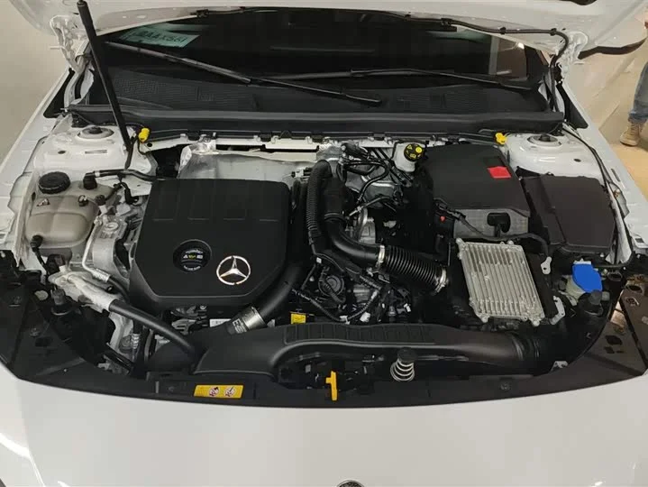 Mercedes-Benz A-Class A 180 L 2024 г.в. - миниатюра 14