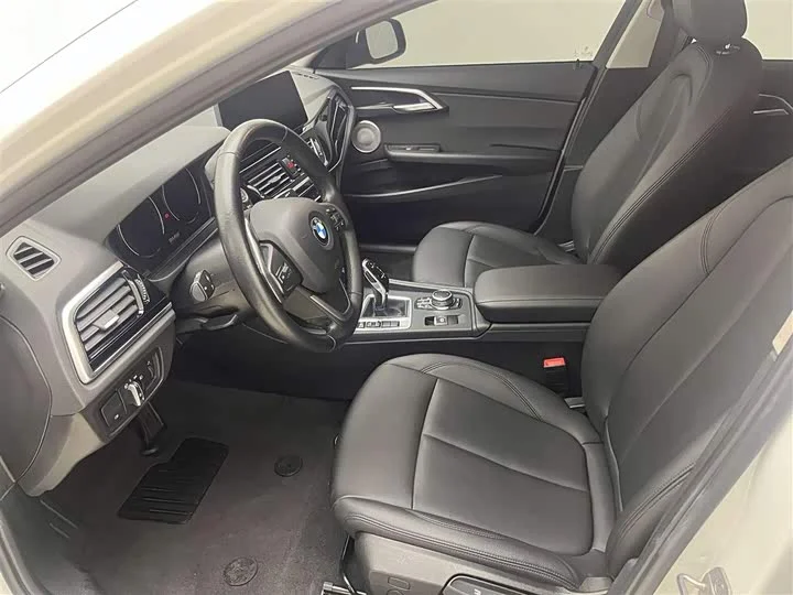 BMW 1-Series 120i M Sport 2023 г.в. - миниатюра 9