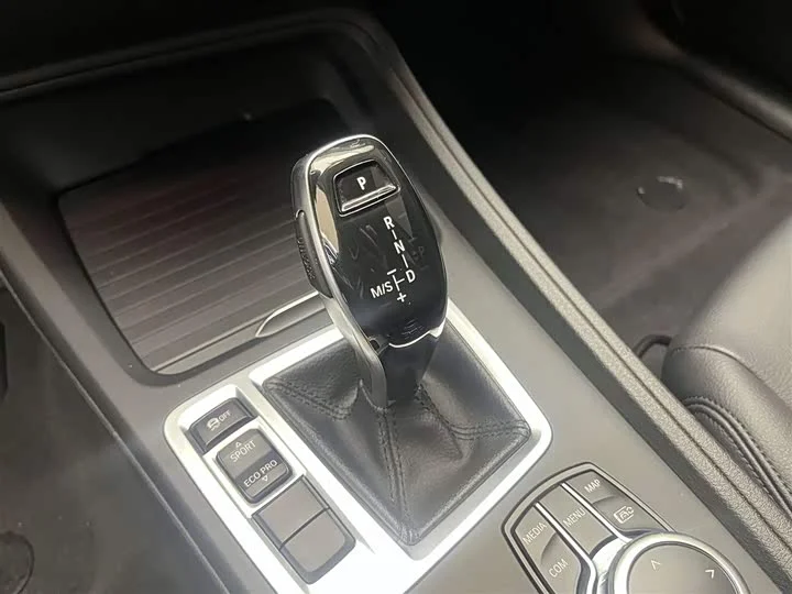 BMW 1-Series 120i M Sport 2023 г.в. - миниатюра 12