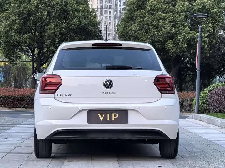 Volkswagen Polo Plus 1.5L  AMT 2023 г.в. - миниатюра 6