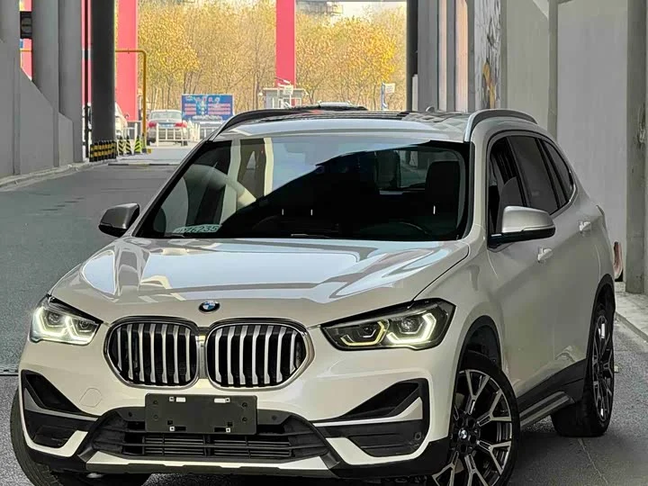 BMW X1 2022 г.в. - изображение 1