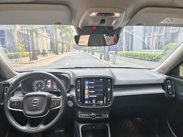 Volvo XC40 2023 г.в. - миниатюра 13
