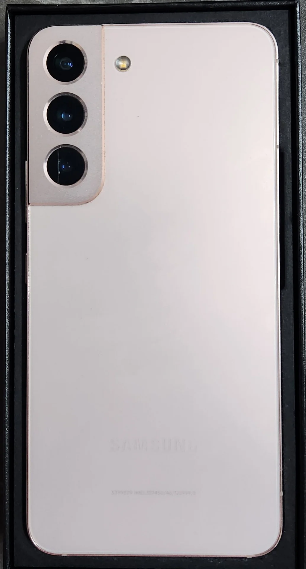 Samsung S22 - изображение 1