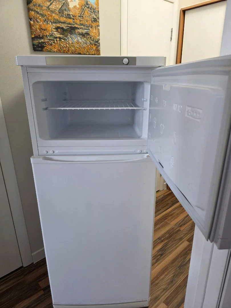 Холодильник Indesit - изображение 1
