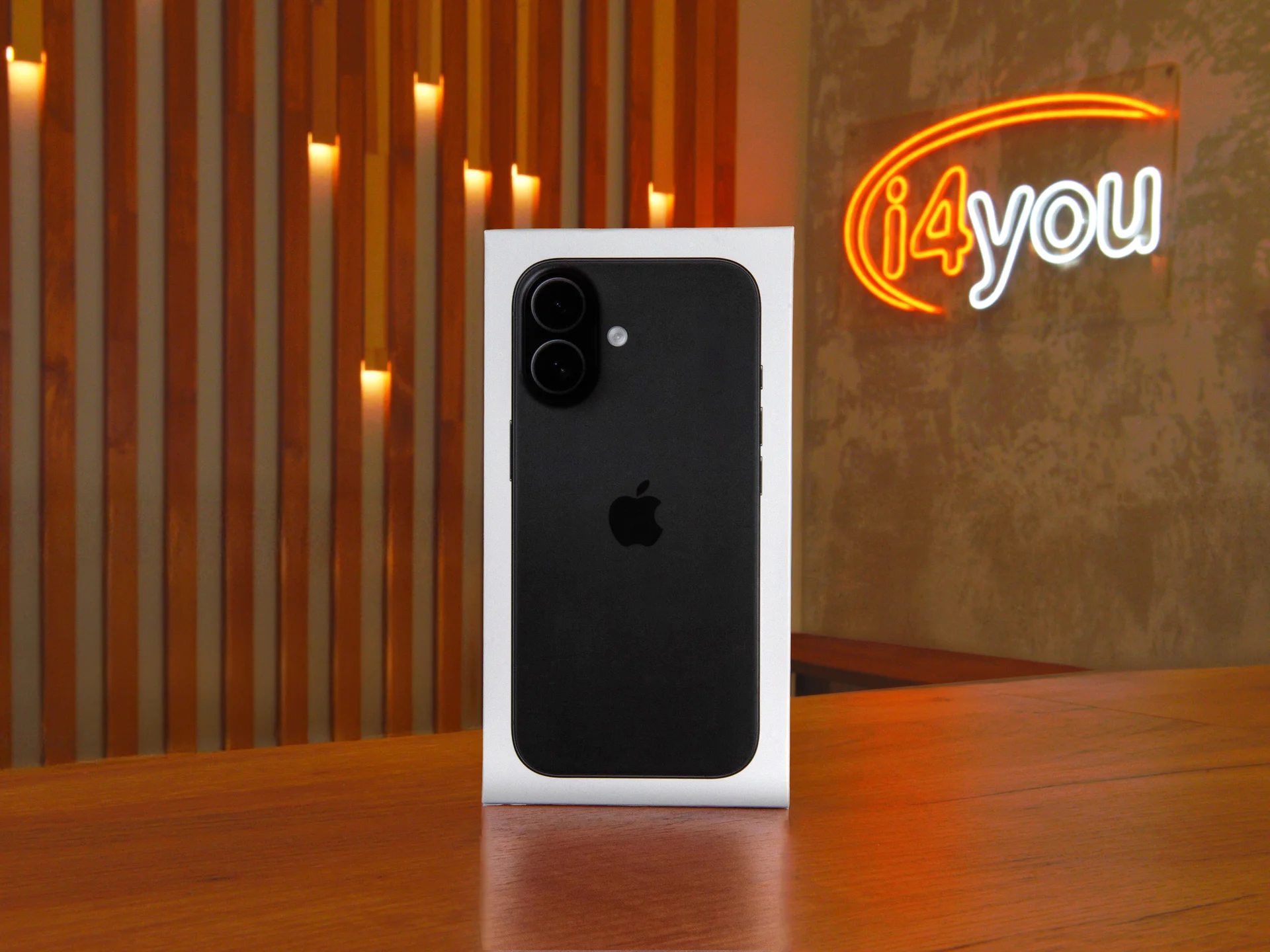iPhone 17, 512 ГБ, SIM + eSIM - миниатюра 3