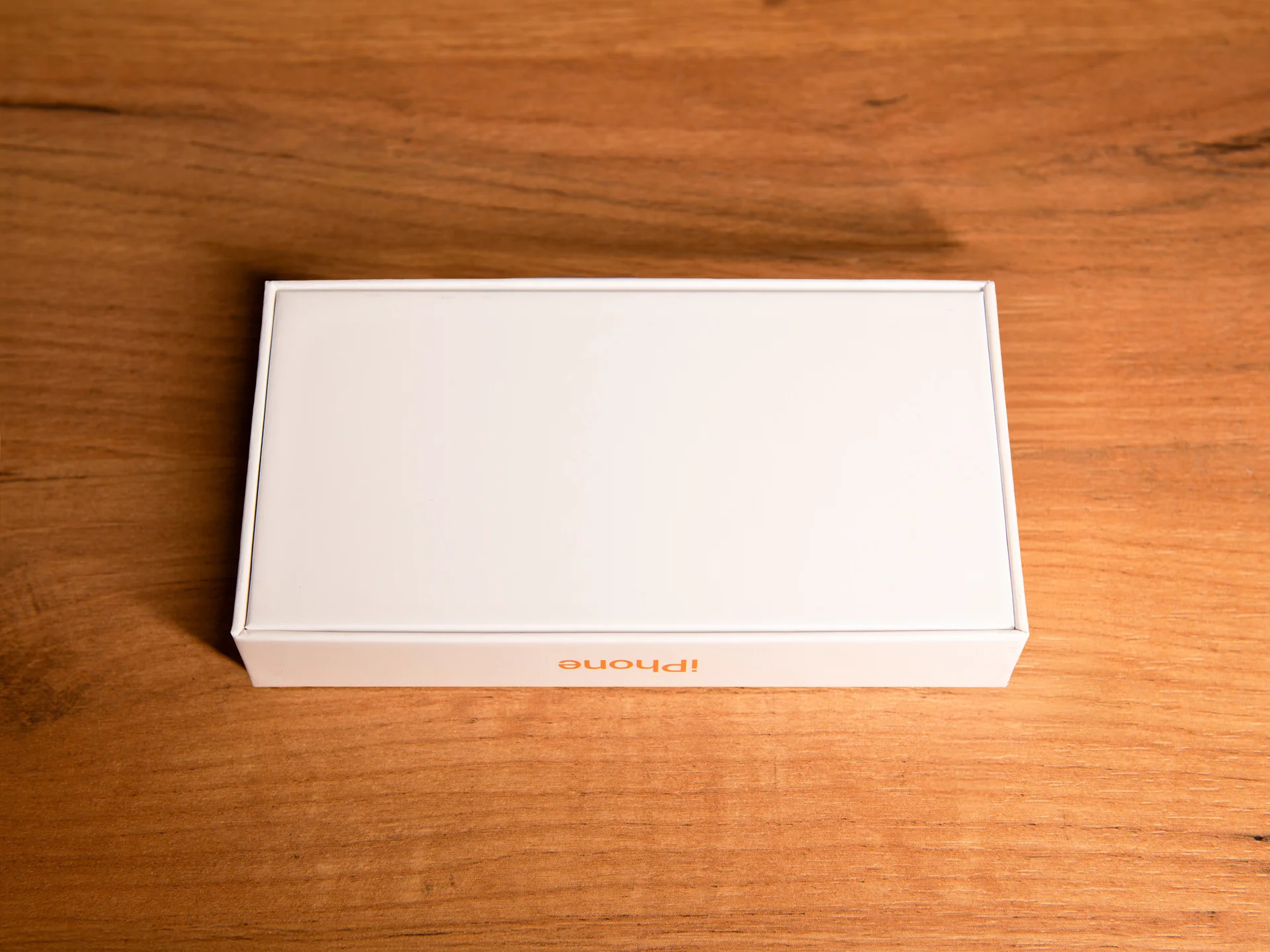Коробка 17 Pro Max Silver - миниатюра 2