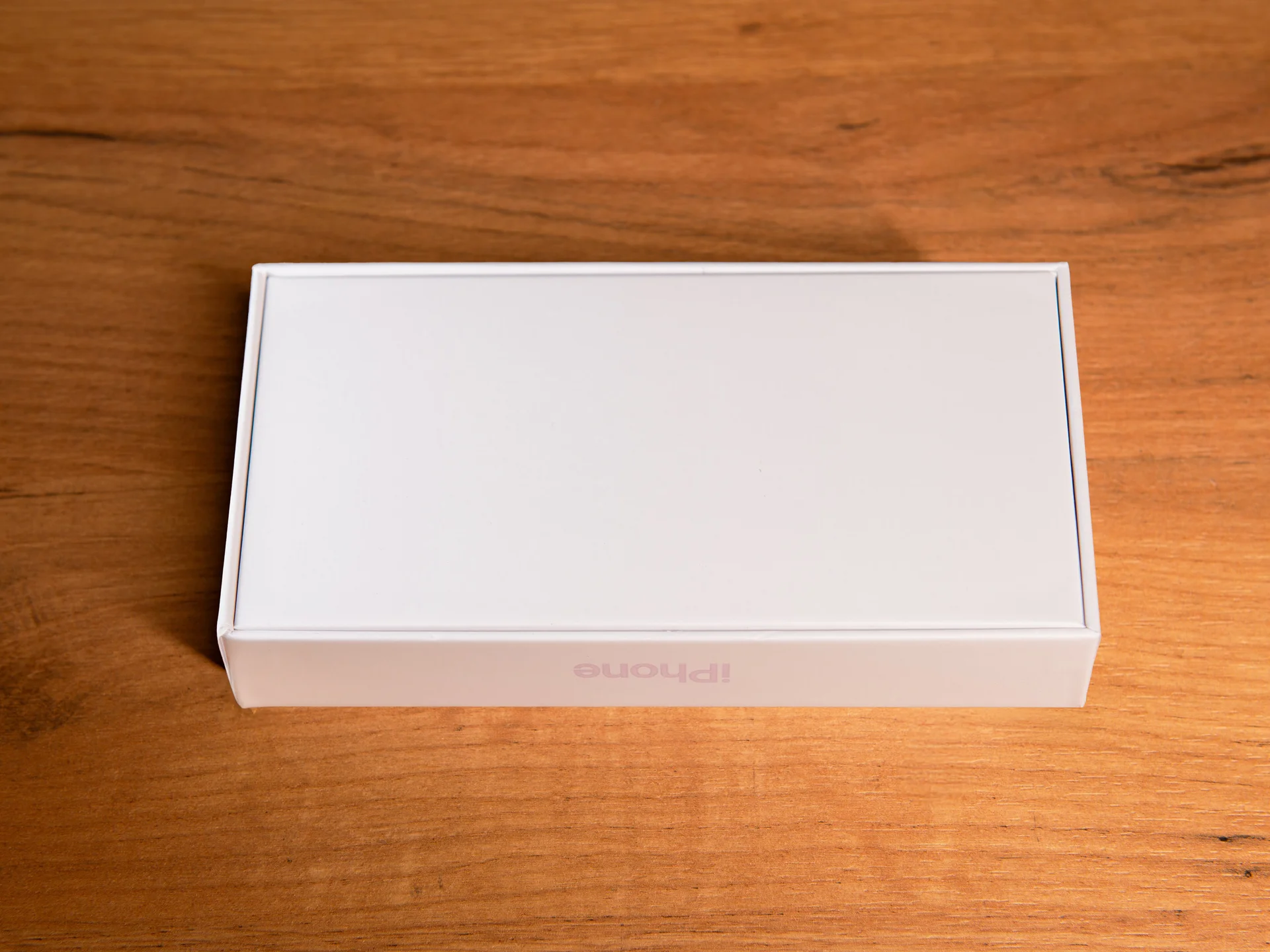 Коробки iPhone 17 - миниатюра 6