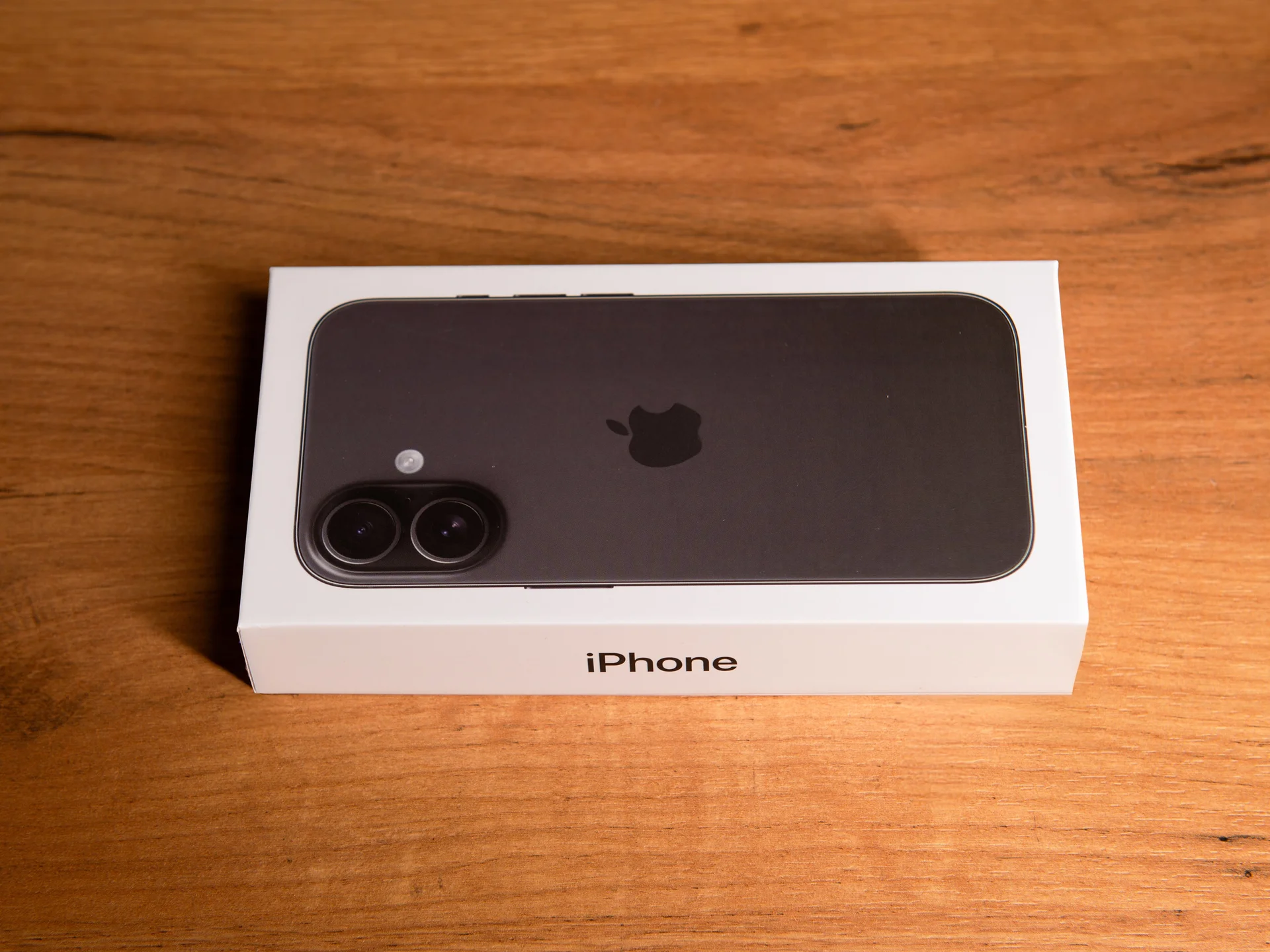 Коробки iPhone 16/16 Plus - миниатюра 3