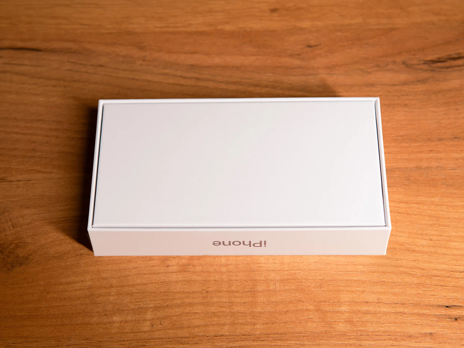 Коробка iPhone 15 Pro White Titanium (белый) - миниатюра 2
