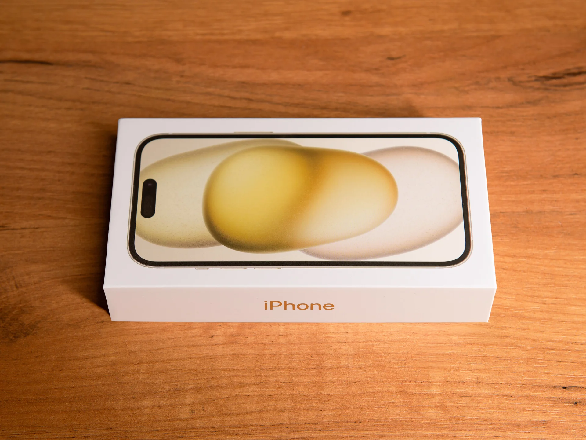 Коробка iPhone 15 Yellow (Желтый) - изображение 1