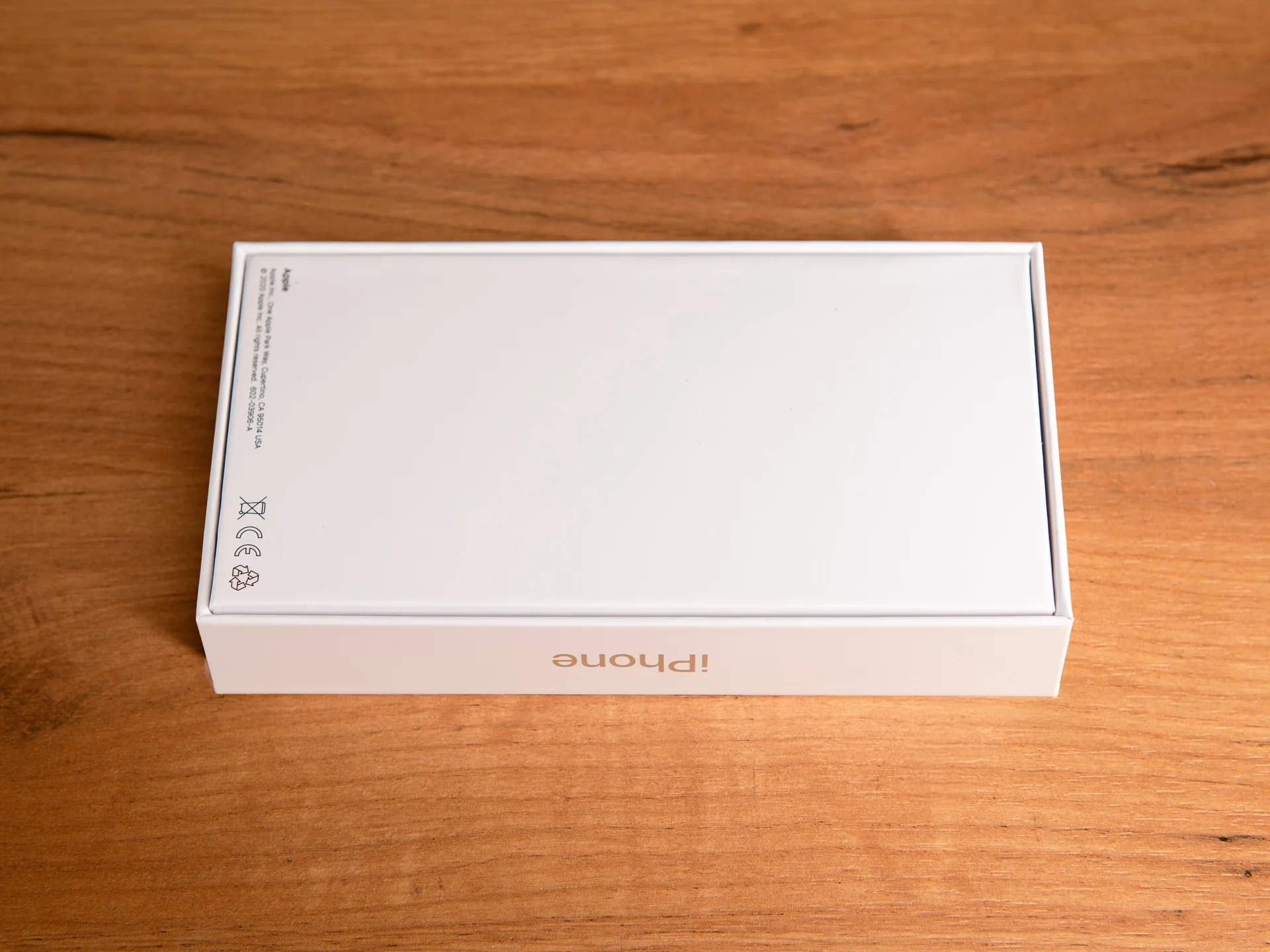 Коробка iPhone 12 White (Белый) - миниатюра 3