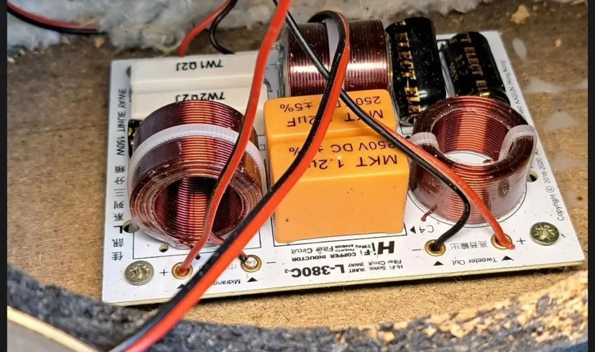 Кроссовер 2шт делитель частоты 3 канала 200w - миниатюра 3
