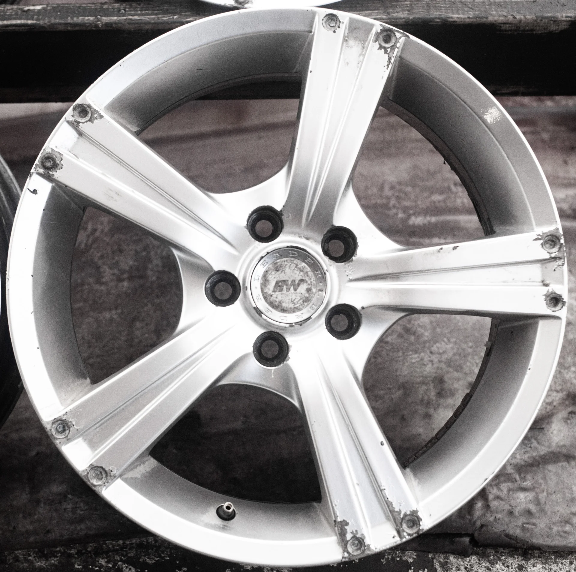 Диски б/y литые R16 Chevrolet Cruze 7Jx16 ET39 5x105 D56.6 - миниатюра 5