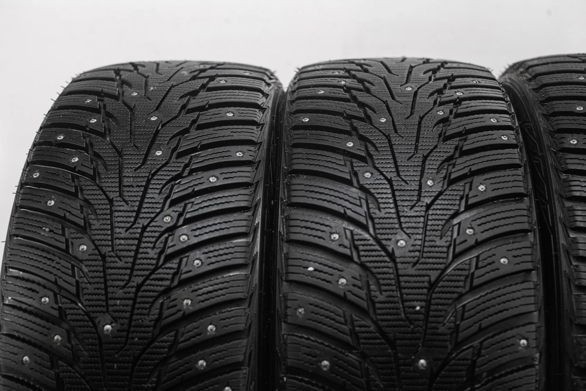 Winguard WinSpike WH62 245/45 R18 100T XL - миниатюра 5