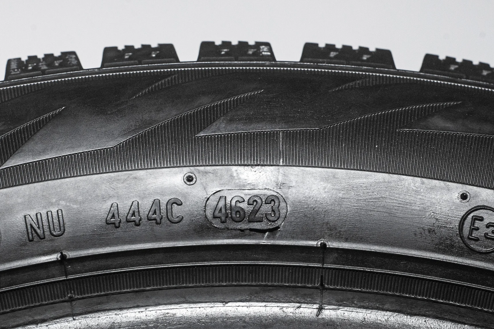 Formula Ice 225/50 R17 98T - миниатюра 9