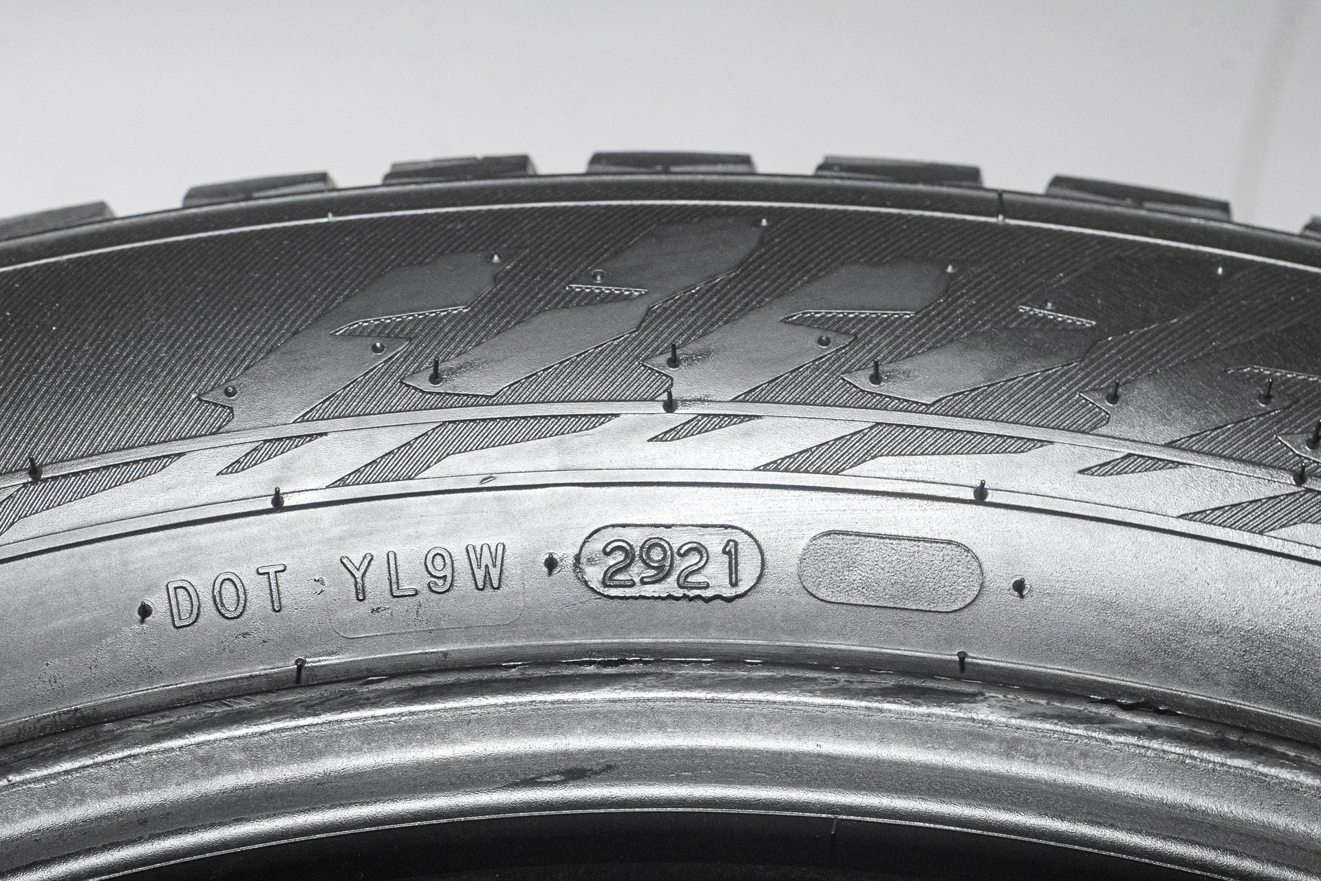Nokian Hakkapeliitta 9 SUV 275/50 R22 115T - миниатюра 9
