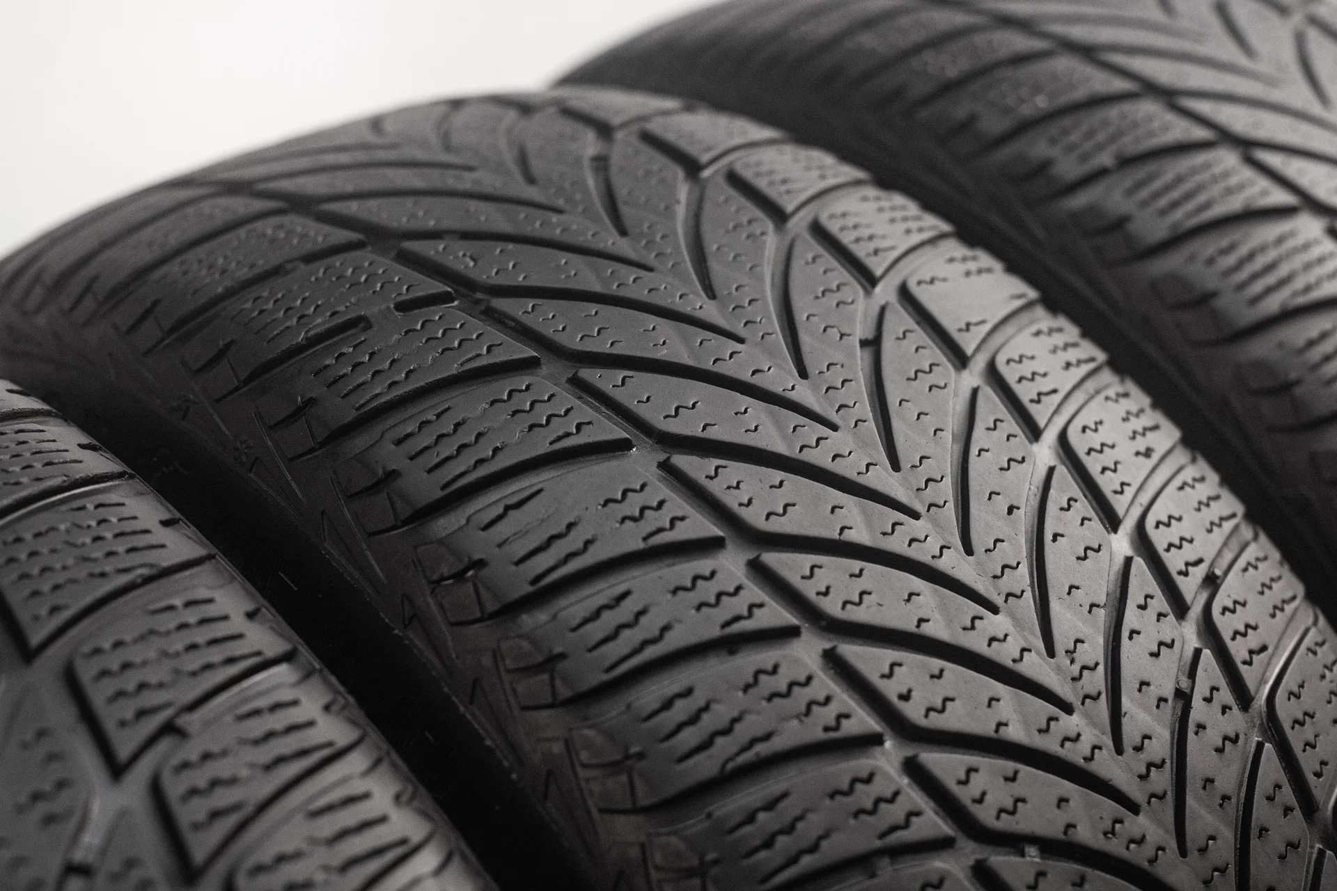 Goodyear UltraGrip Ice 2 205/55 R16 94T - миниатюра 3