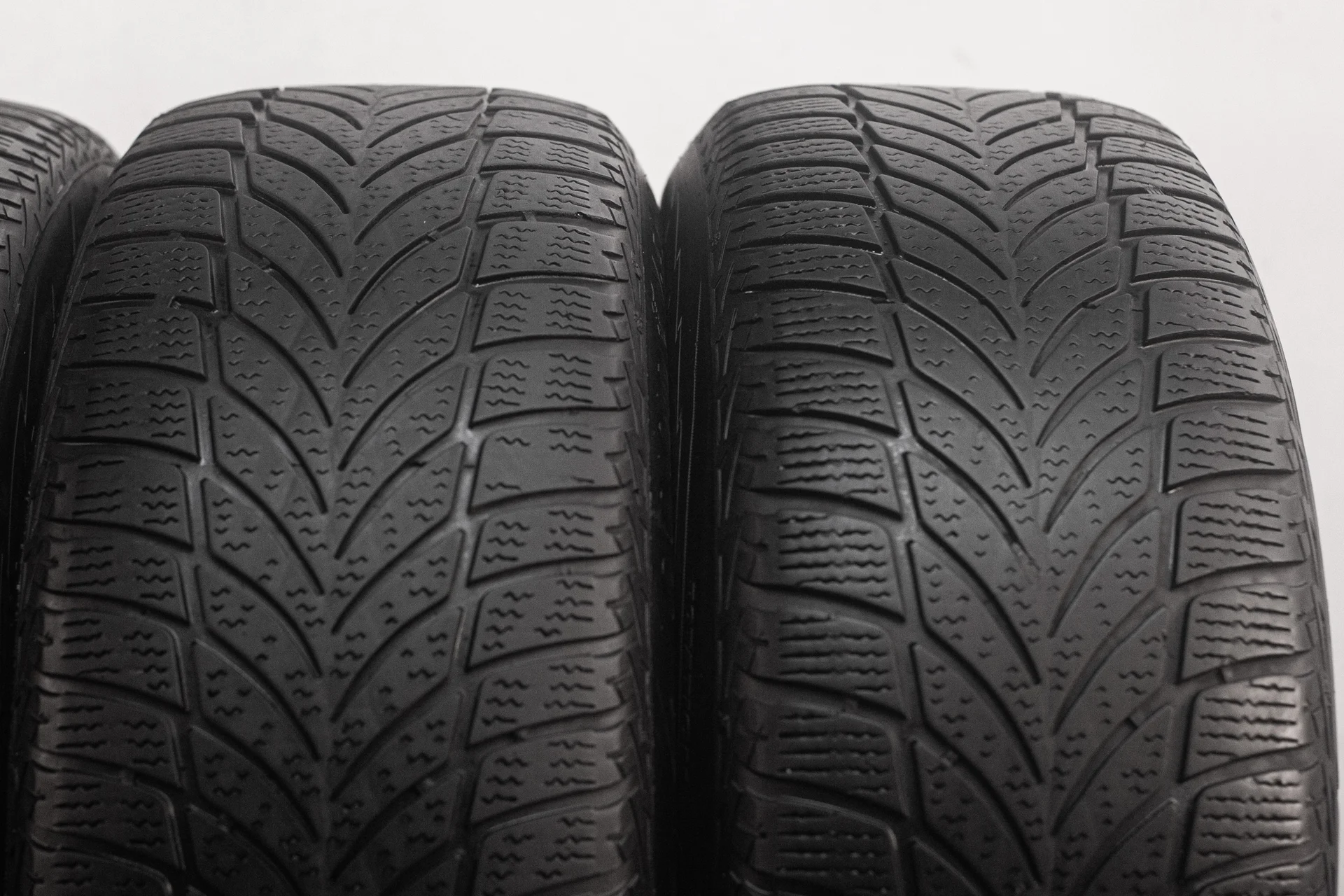 Goodyear UltraGrip Ice 2 205/55 R16 94T - миниатюра 4
