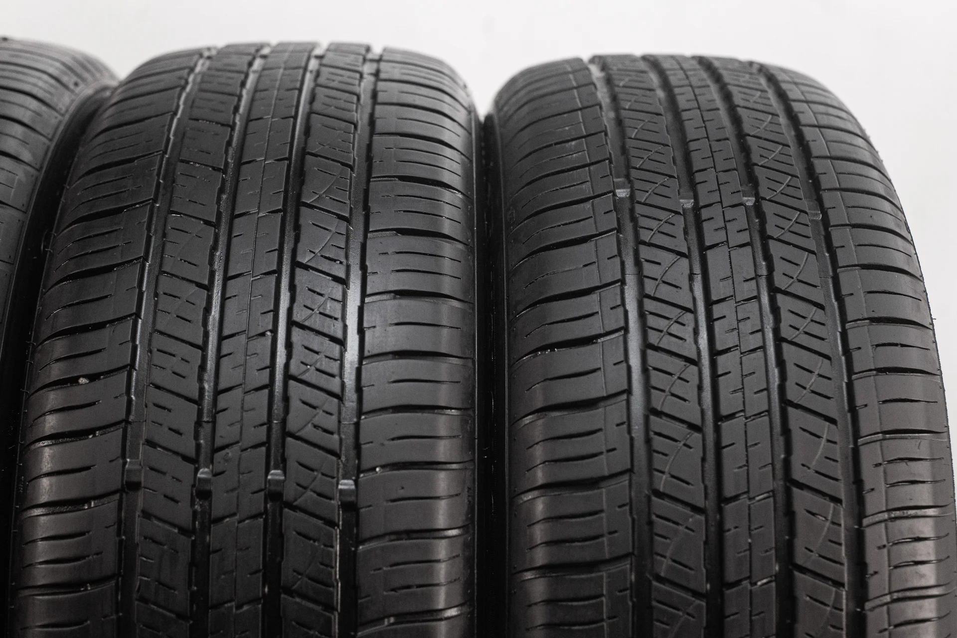 LingLong GREEN-Max 4x4 HP 215/55 R18 95V - миниатюра 4