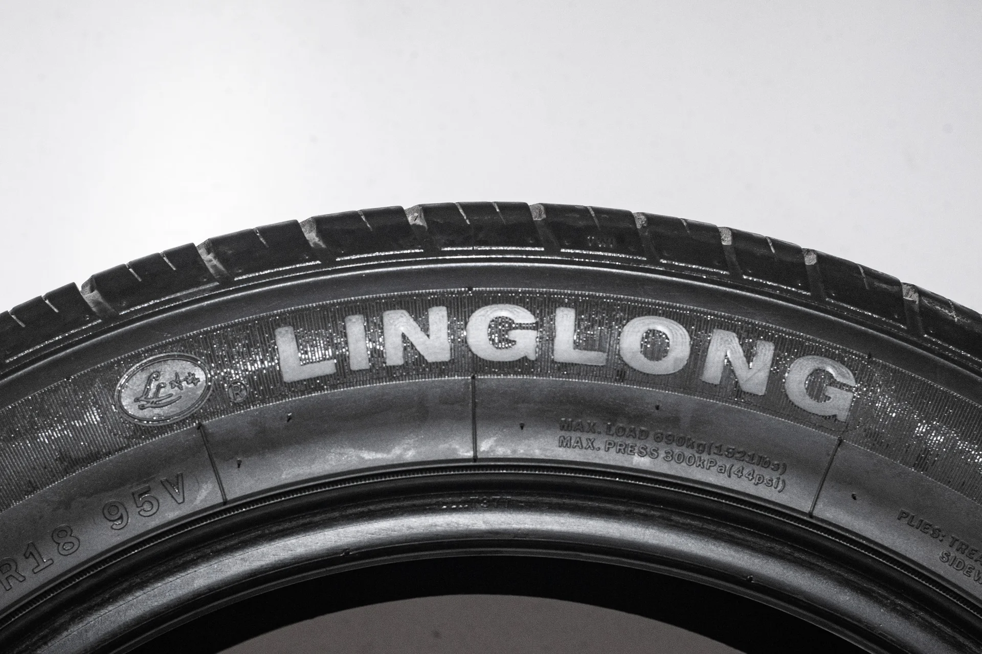LingLong GREEN-Max 4x4 HP 215/55 R18 95V - миниатюра 6