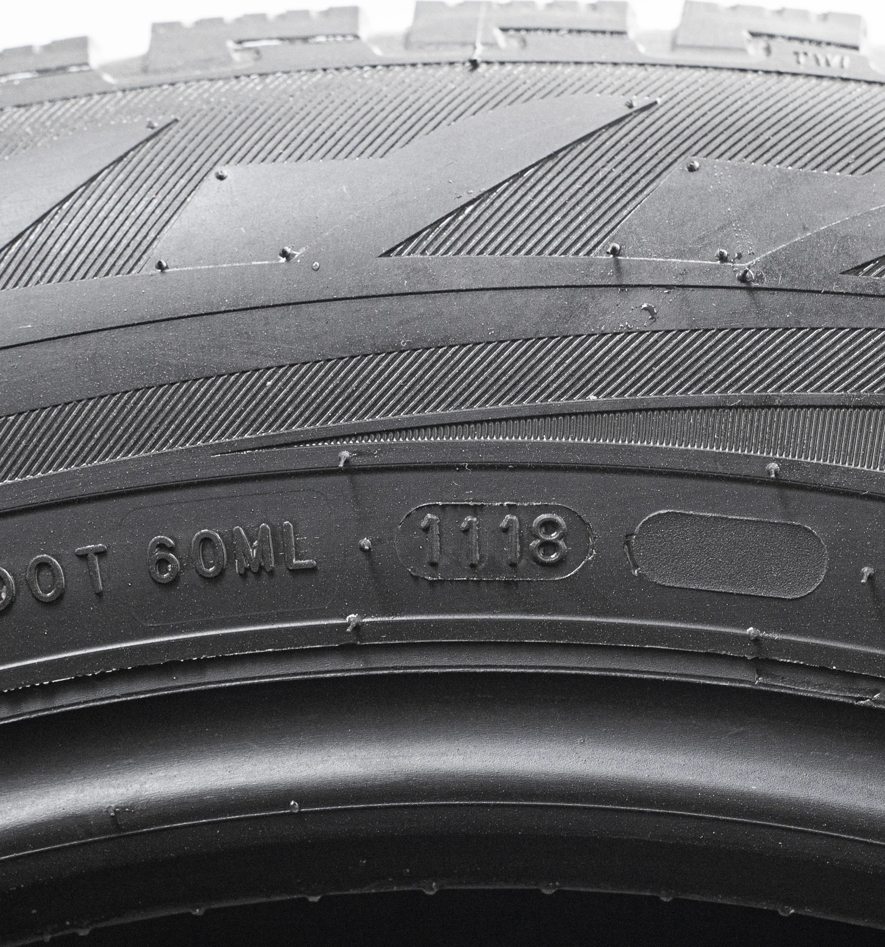 Nokian Nordman RS2 SUV 235/60 R18 107R - миниатюра 9