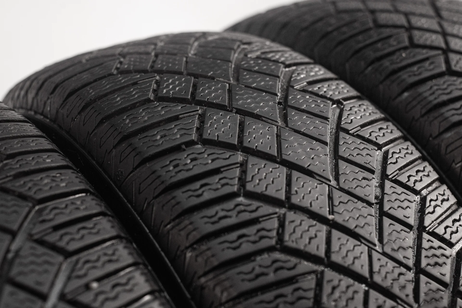 Continental VikingContact 7 215/65 R17 103T - миниатюра 3