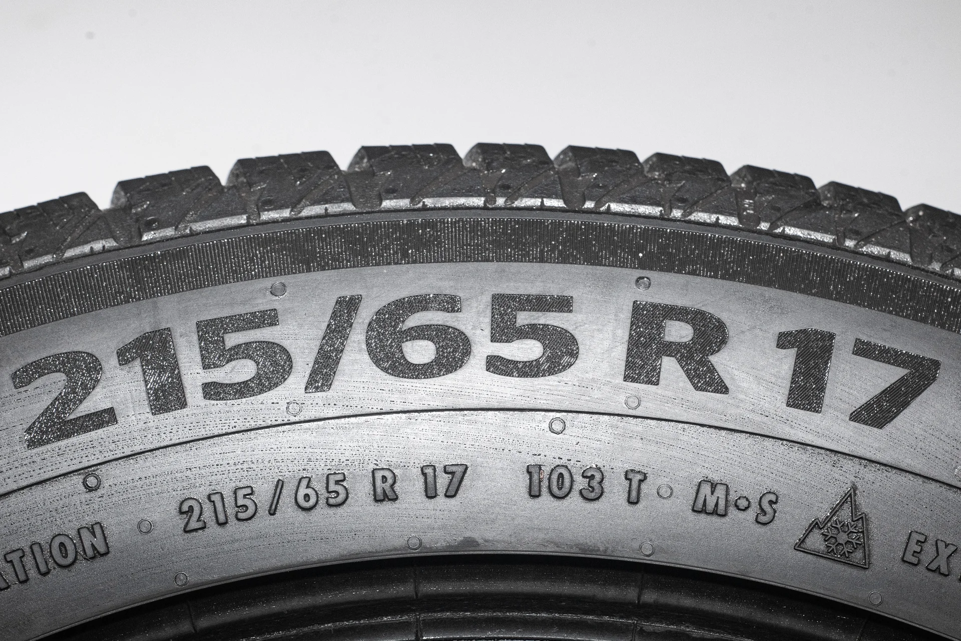 Continental VikingContact 7 215/65 R17 103T - миниатюра 8