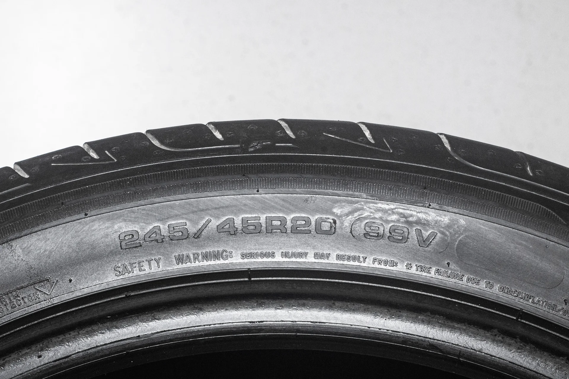 Goodyear Eagle F1 Asymmetric 3 245/45 R20 99V - миниатюра 8