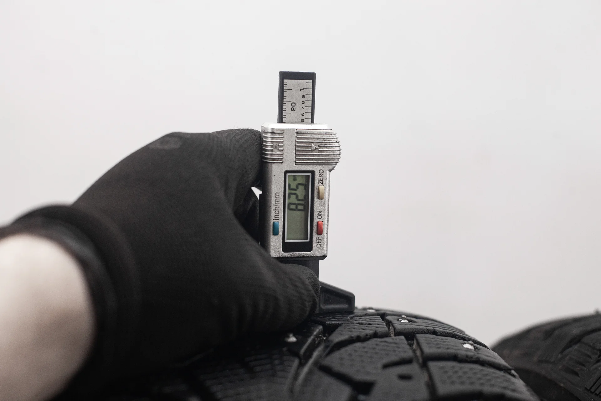Toyo Observe G3-Ice 225/55 R16 95T - миниатюра 2