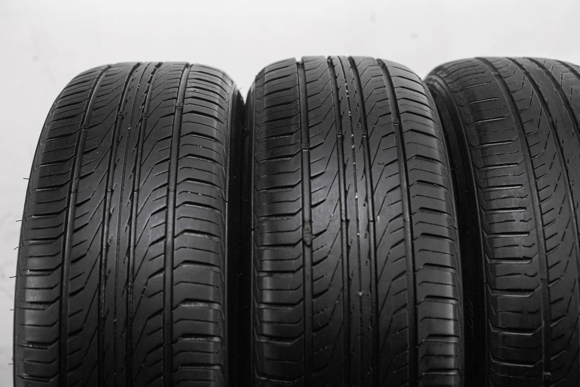 Arivo Premio ARZ1 215/60 R17 96T - миниатюра 5