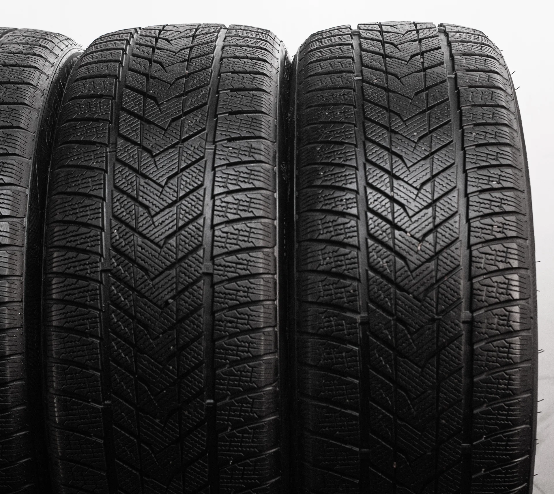 Grеnlander IceHawke II 245/45 R20 103V - миниатюра 5
