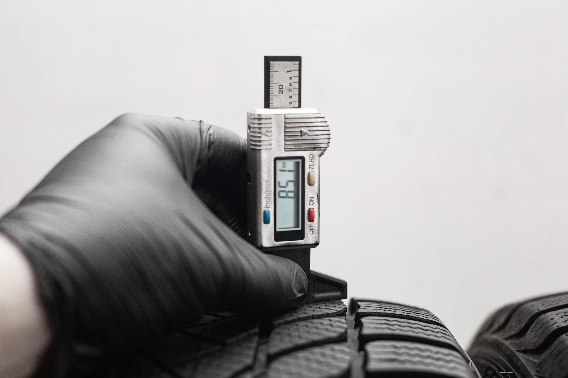 Landsail Winter Lander 225/45 R17 94V - миниатюра 2