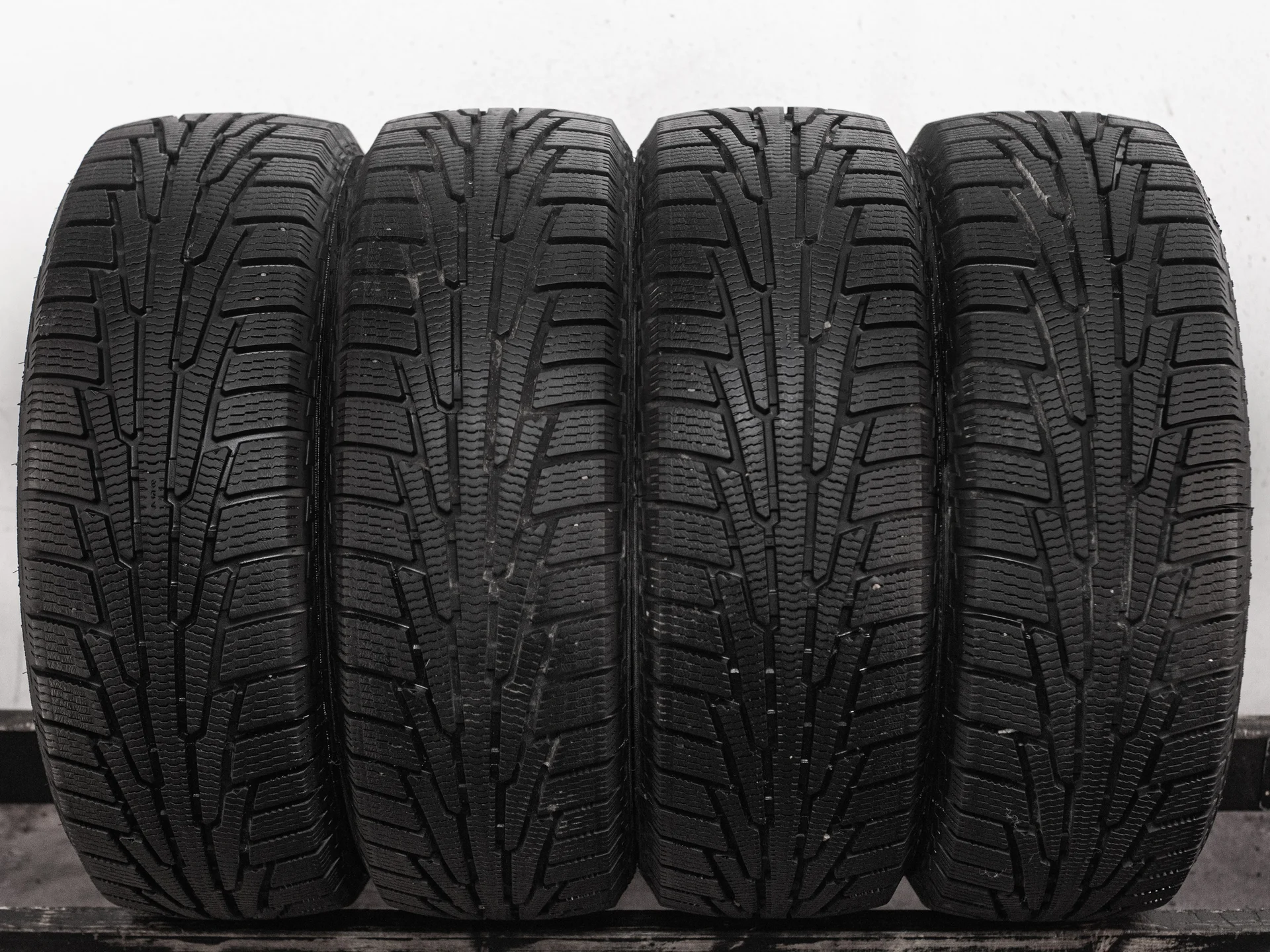 Nokian Nordman RS2 SUV 225/60 R17 103R - изображение 1